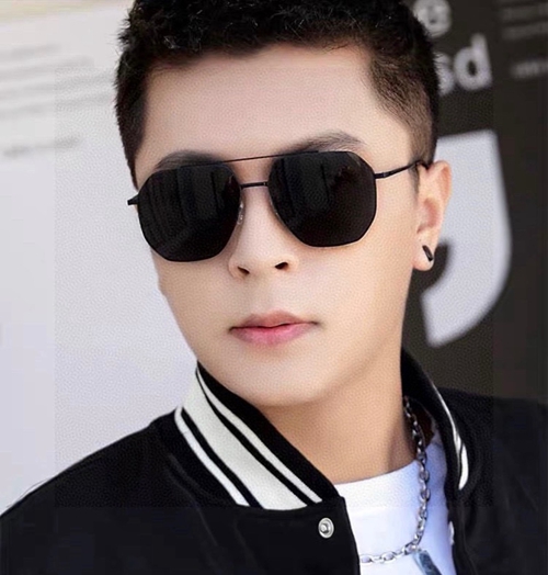 ルイヴィトンサングラス正面デザイン